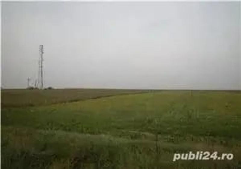 Teren de 11700 mp, în Central