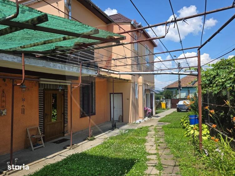 Apartament cu 3 camere decomandat în Vitrometan