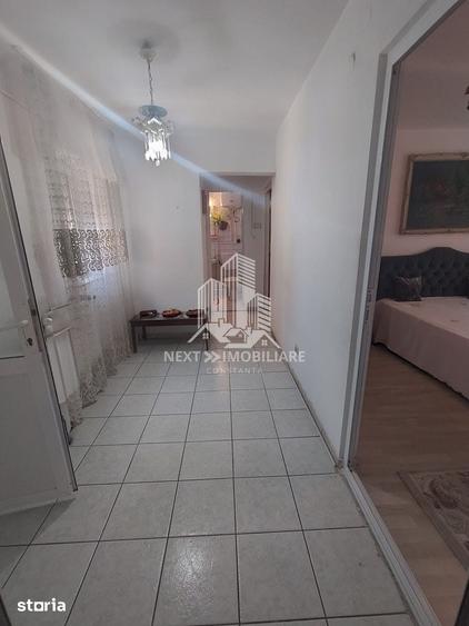 Apartament cu 3 camere decomandat în Nord