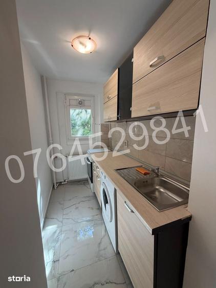 Apartament cu 2 camere decomandat în Tei