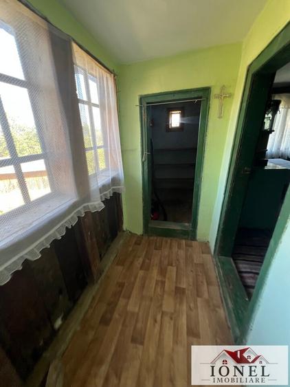Casă individuală cu 2 camere cu Teren 116445 Mp în Mogoș