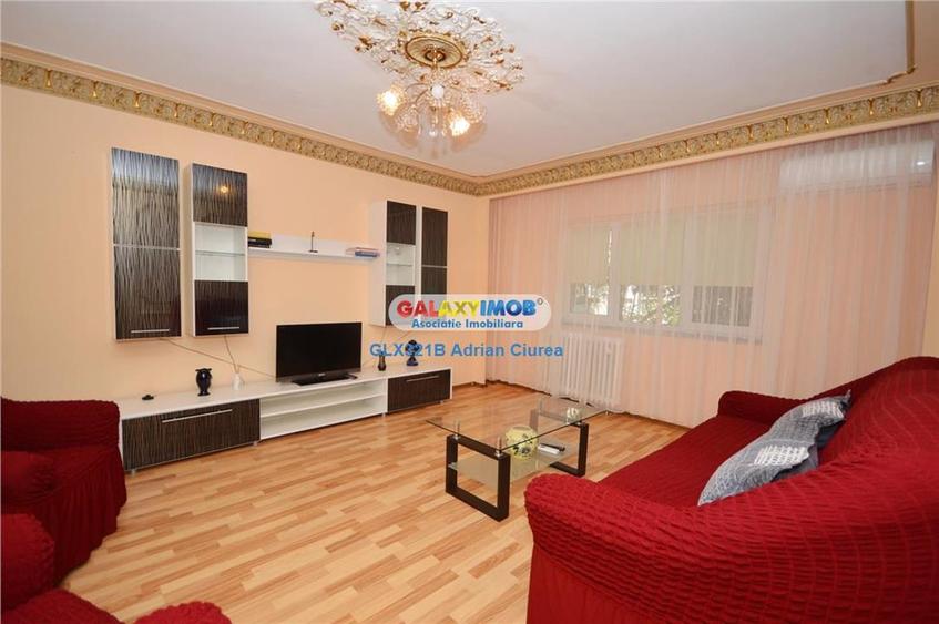Apartament cu 3 camere decomandat, mobilat în Nerva Traian