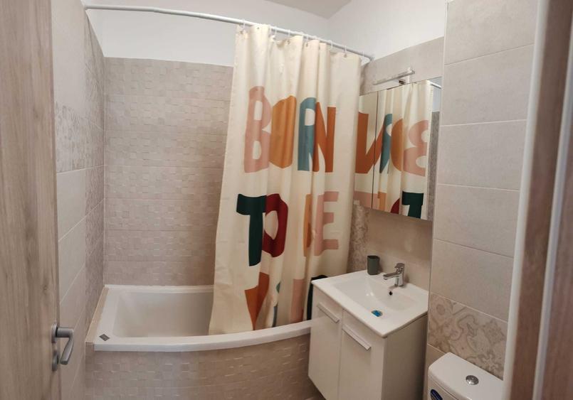 Apartament cu 3 camere decomandat în Sălaj