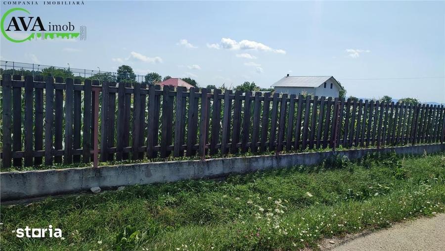 Casă cu 3 camere cu Teren 500 Mp în Săucești