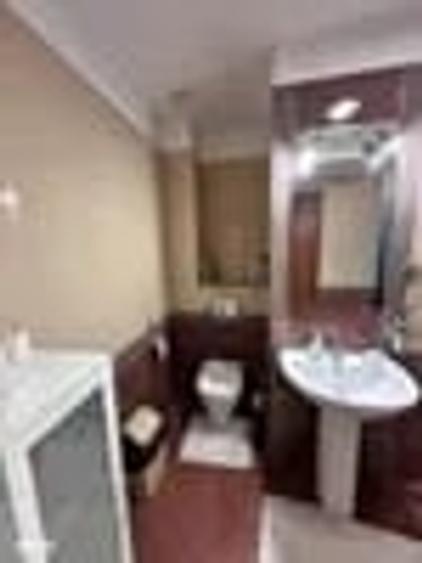 Apartament cu 3 camere semidecomandat, mobilat în Herăstrău