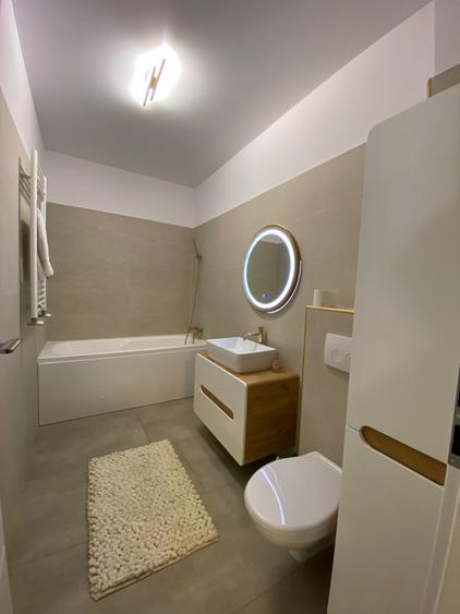 Apartament cu 2 camere semidecomandat în Sud