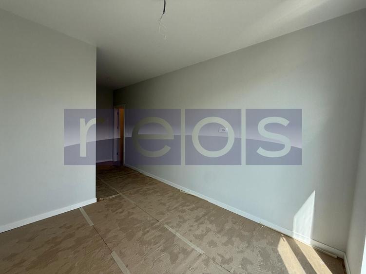 Apartament cu 3 camere în Străulești