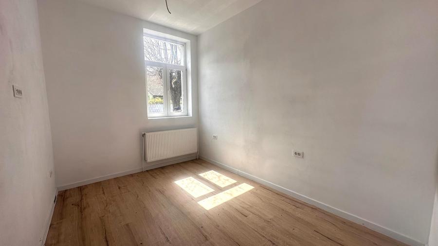 Apartament la casa zona Piata Cluj - 4