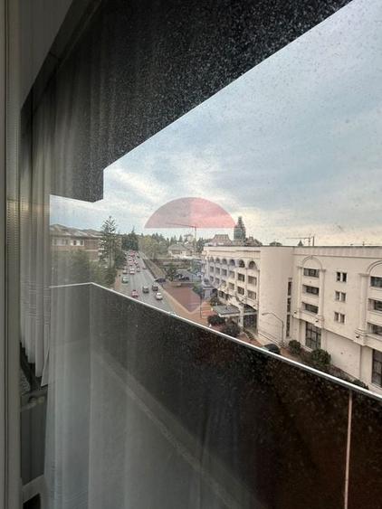 Apartament cu 3 camere de închiriat în zona Central - 13