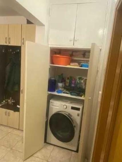 Apartament cu 2 camere decomandat în Rovine