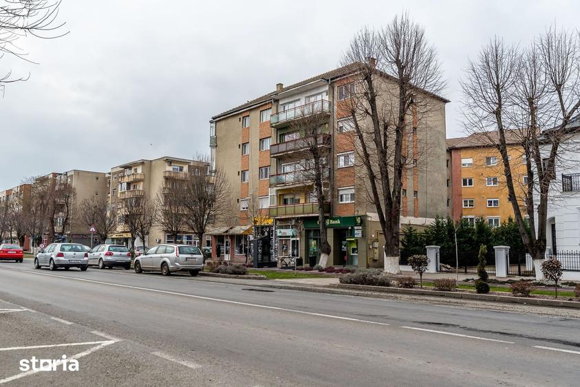 Apartament cu 4 camere în Central
