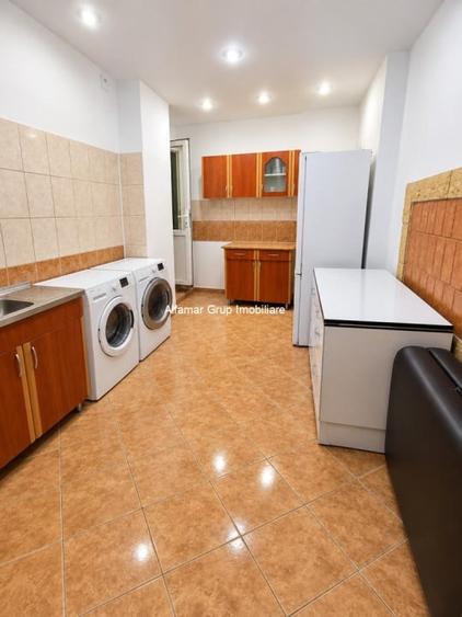 Casă individuală cu 4 camere cu Canalizare în Ferentari