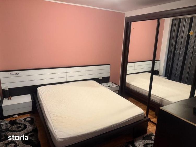 Apartament cu 3 camere decomandat în Babadag