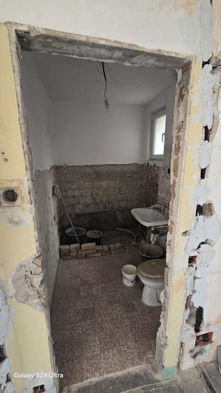 Apartament cu 2 camere semidecomandat în Mihai Bravu