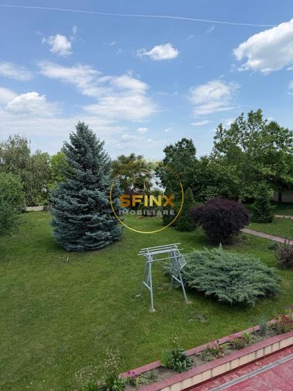 Casă individuală cu 13 camere cu Piscina în Crevedia