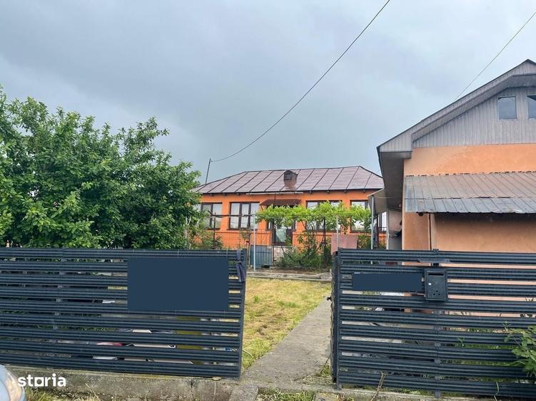 Casă cu 4 camere în Buicești
