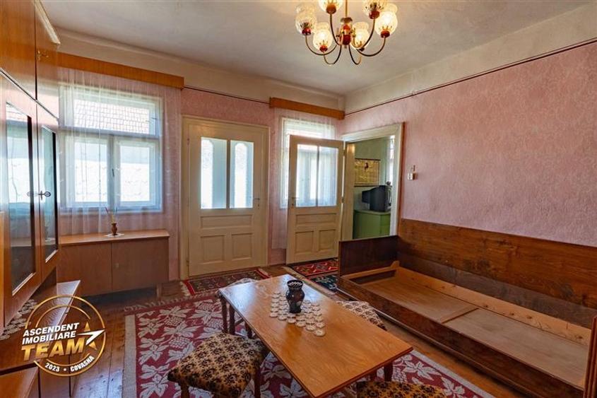 Casă individuală cu 3 camere cu Teren 659 Mp în Central