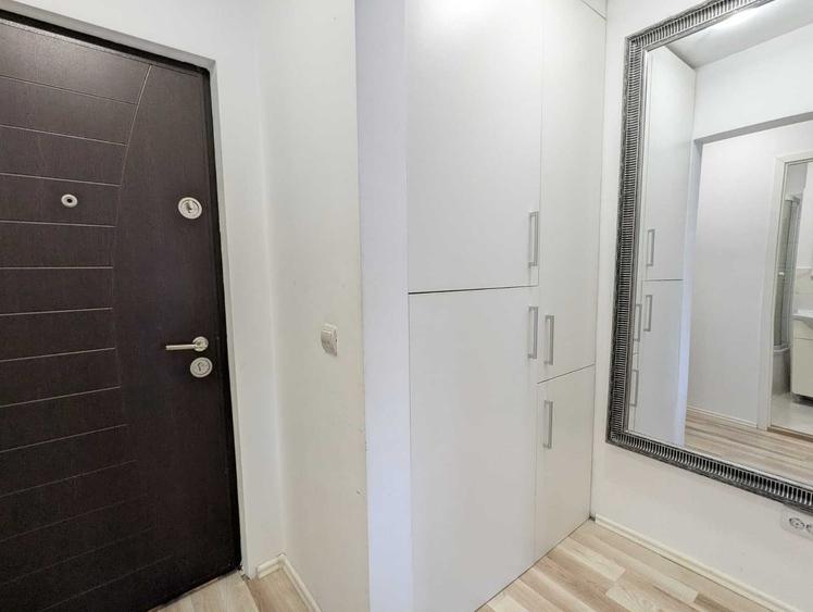 Garsonieră decomandată în Între Lacuri