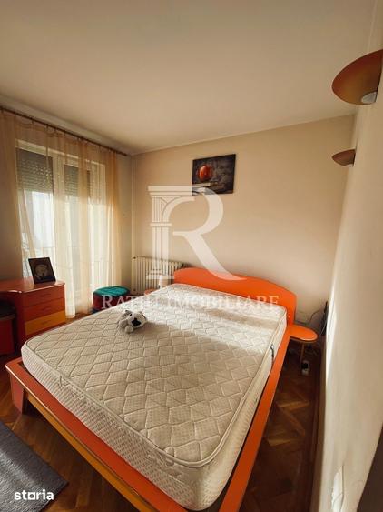 Apartament cu 4 camere decomandat în Ultracentral