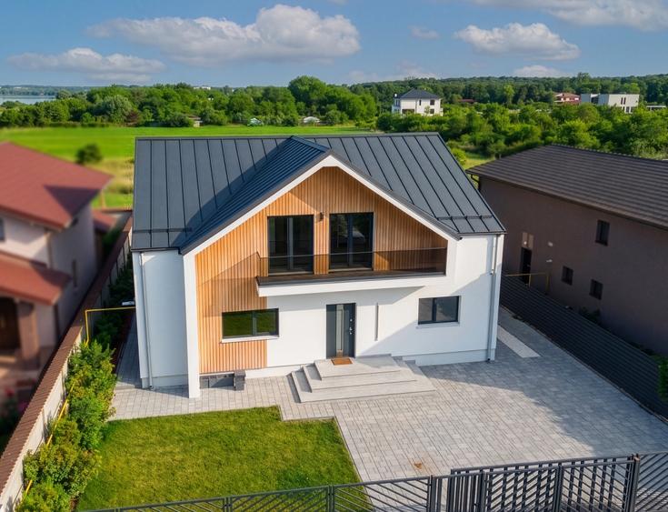 Casă individuală cu 5 camere cu Piscina în Snagov