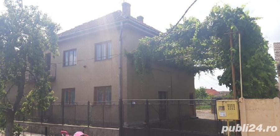 Casă cu 6 camere cu Teren 1500 Mp în Variaș