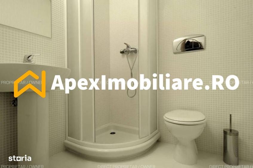 Apartament cu 3 camere semidecomandat în Central — fotografia 1