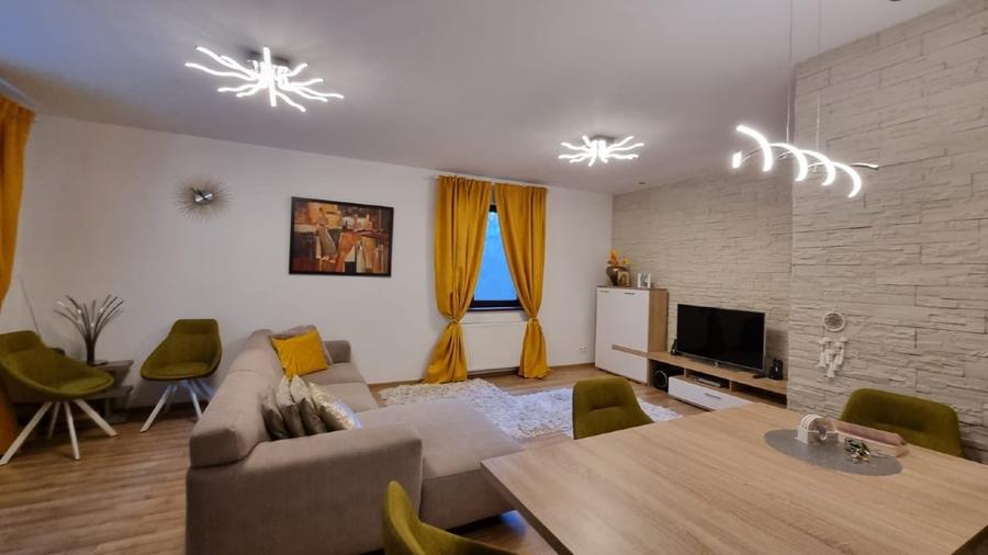 Apartament cu 2 camere decomandat în Calea Moroieni