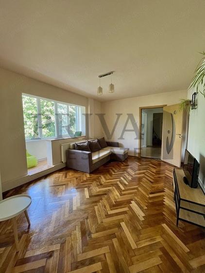 Apartament cu 3 camere semidecomandat, mobilat în Circumvalațiunii