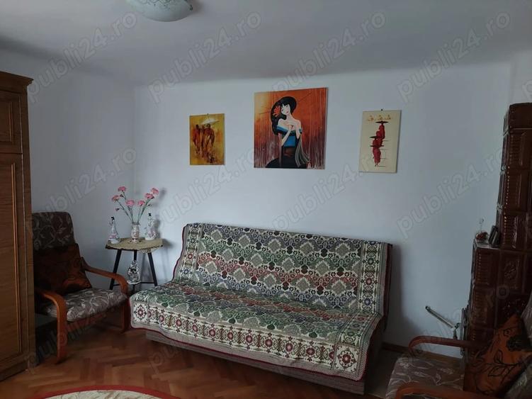 Casă cu 2 camere cu Teren 616 Mp în Drăgășani