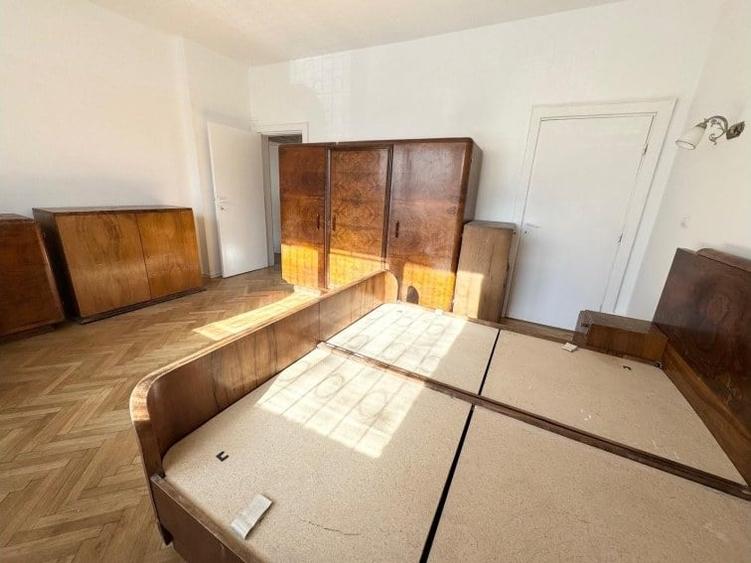 Apartament cu 4 camere în Dorobanți