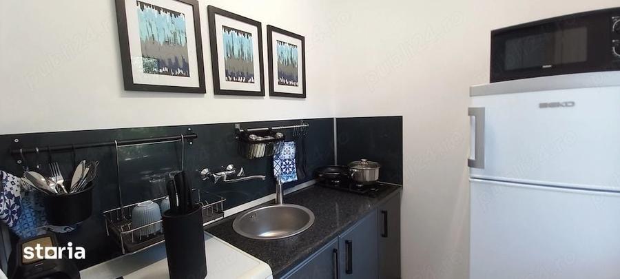 Apartament cu 3 camere semidecomandat în Nord
