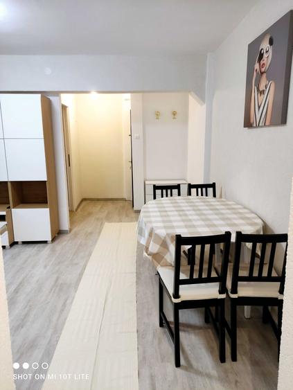 Apartament cu 2 camere semidecomandat în Central