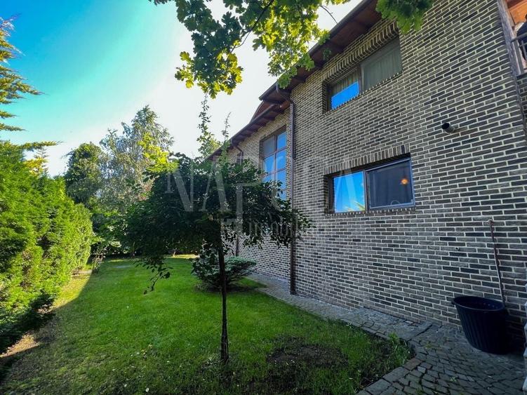 Casă individuală cu 5 camere cu Canalizare în Făget