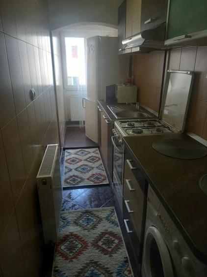 Garsonieră decomandată în Central