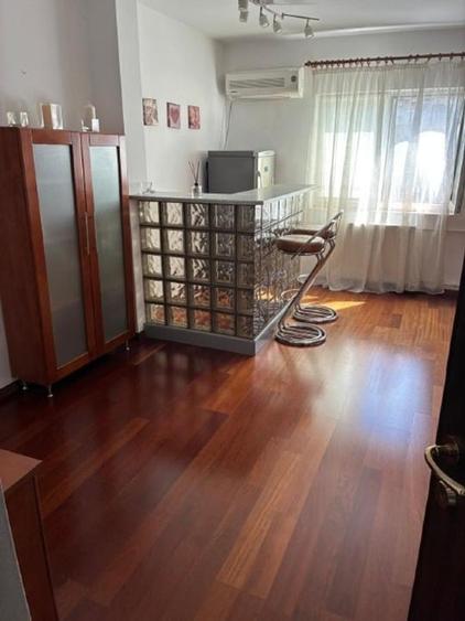 Apartament cu 2 camere decomandat, mobilat în Nerva Traian