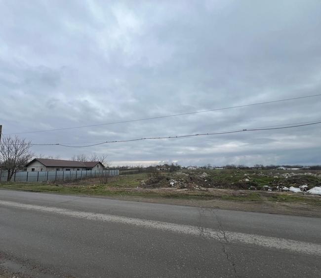 Teren de 2900 mp, în Central