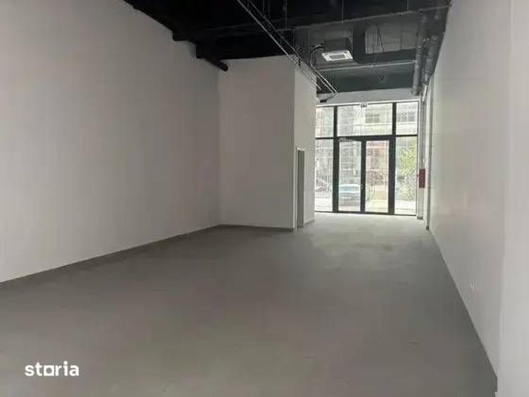 Spațiu comercial, de 84 mp, în Central
