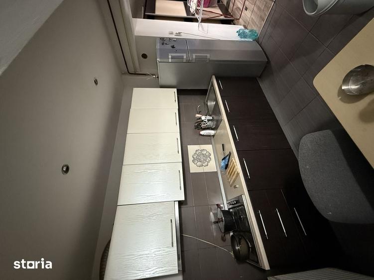 Apartament cu 3 camere decomandat în Piața Unirii