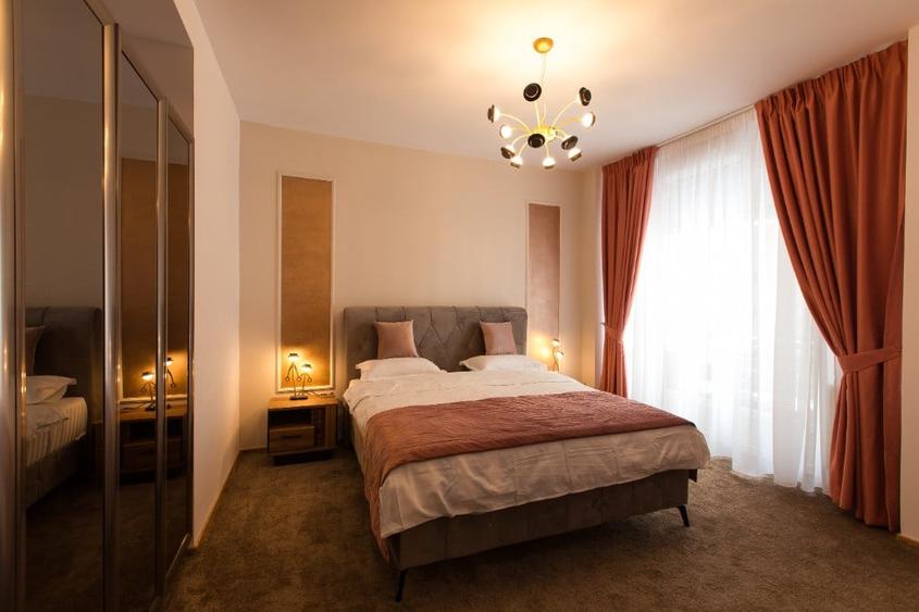 Apartament cu 3 camere decomandat în Ultracentral