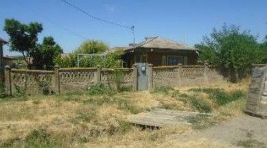 Casă cu 4 camere cu Teren 1443 Mp în Braniștea