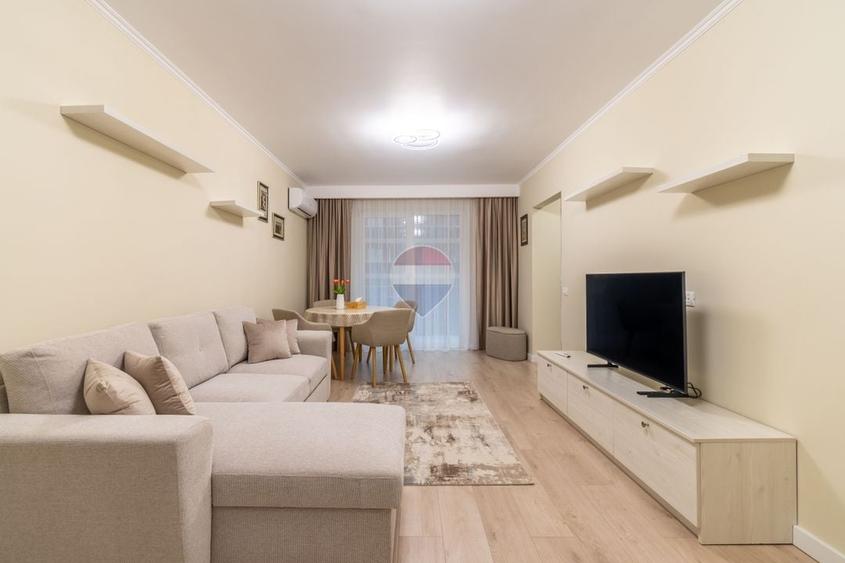 Apartament cu 2 camere semidecomandat, mobilat în Iris