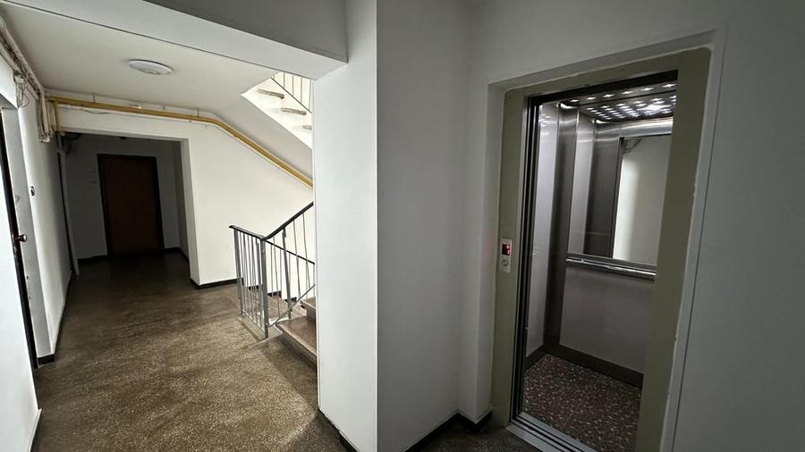Apartament cu 3 camere decomandat în 13 Septembrie