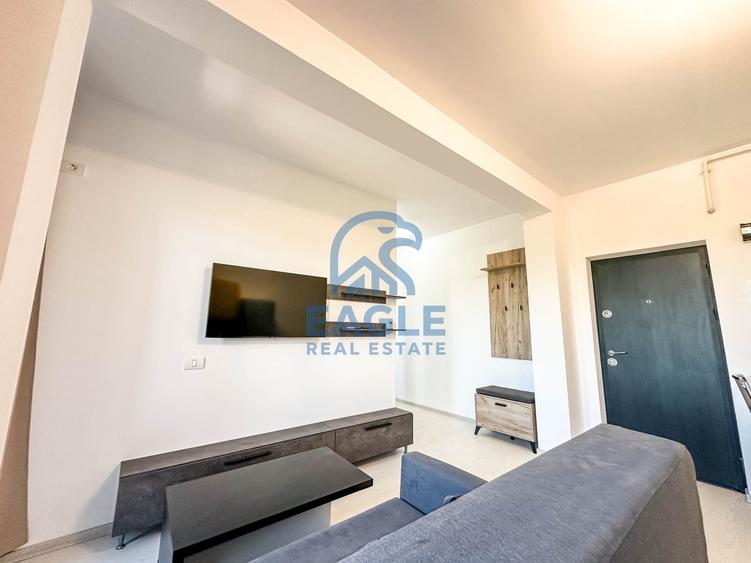 Apartament cu 2 camere nedecomandat, mobilat în Lazu