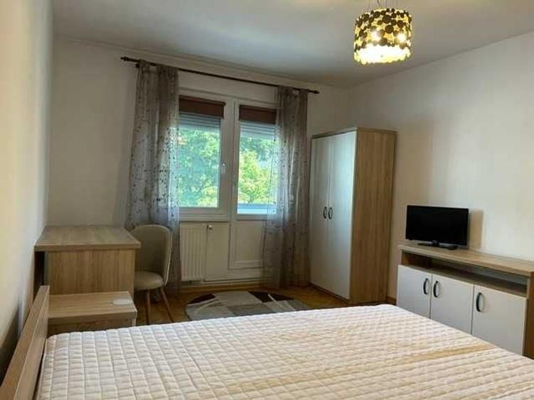 Apartament cu 2 camere decomandat în Cornișa