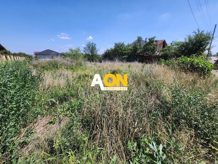 Teren Construcții intravilan de 998 mp, în Micești