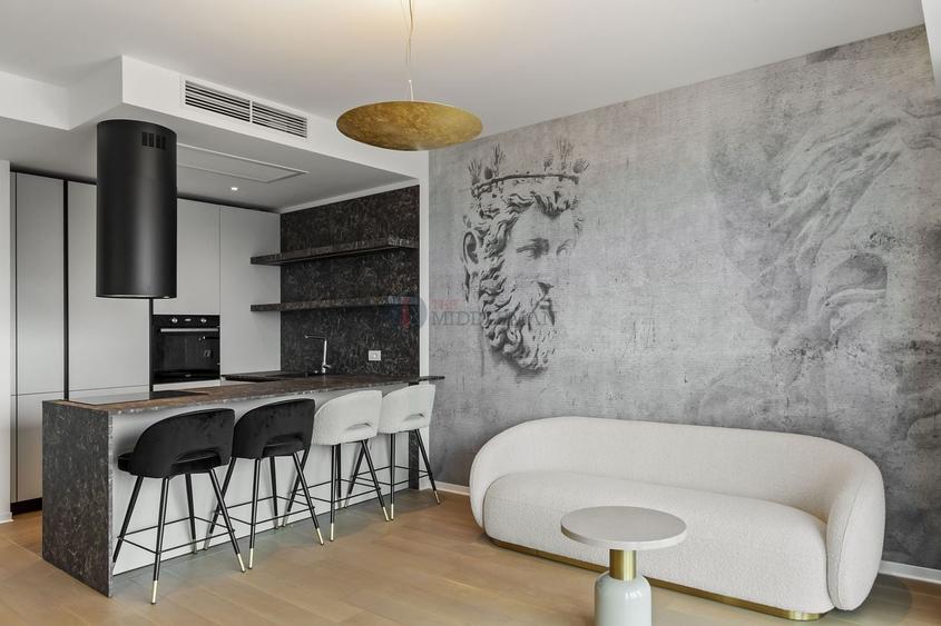 Apartament cu 3 camere semidecomandat, mobilat în Floreasca