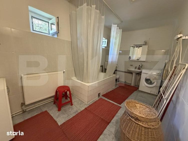 Casă cu 4 camere cu Teren 500 Mp în Central