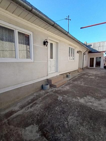 Casă cu Teren 290 Mp în Dumbrava (Panciu)