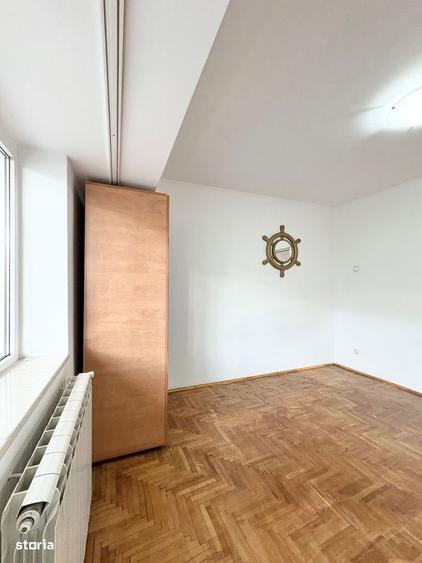 Apartament cu 4 camere, mobilat în Decebal