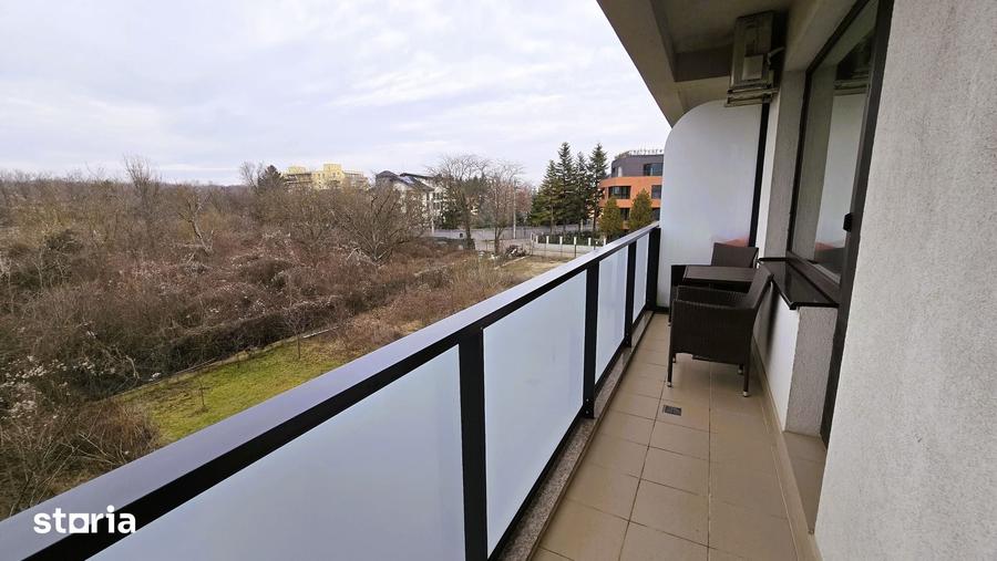 Apartament cu 3 camere decomandat în Băneasa